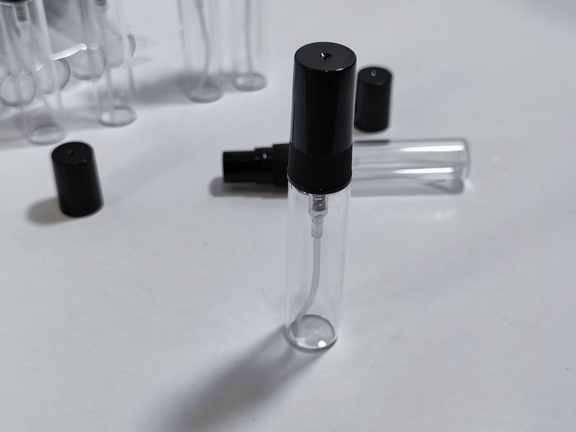 شیشه عطر 5میل تستر درب و والف پلاستیکی مشکی - Image 7